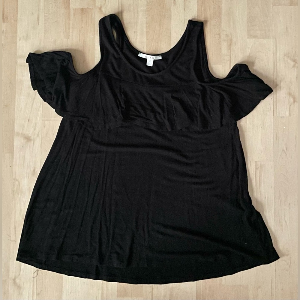 Off-the-shoulder Black Top